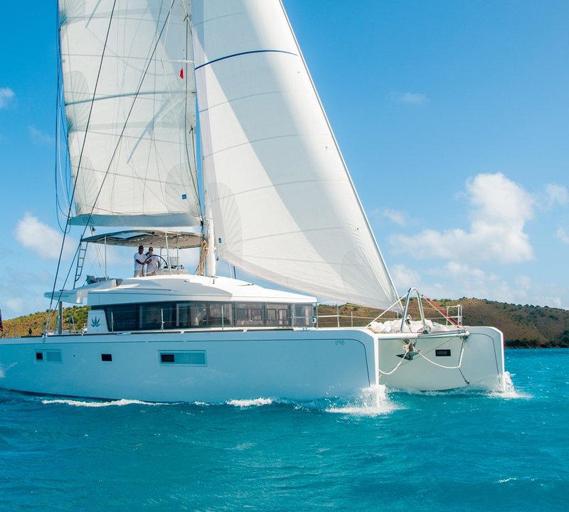 American Yacht Charter Paradise: Boats Under 35m — Yacht Charter ...